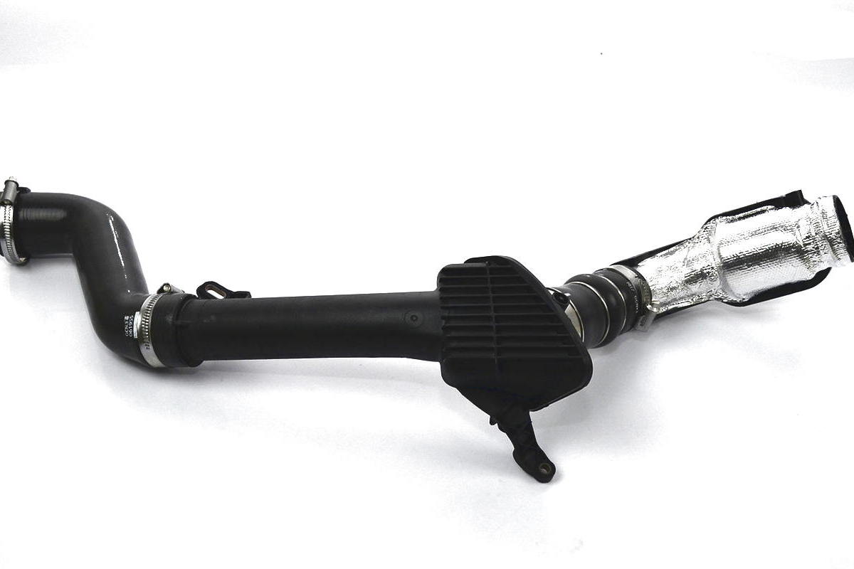Патрубок интеркулера (правый) на Renault Kangoo II 2008 - Renault (Оригинал) - 8200687468