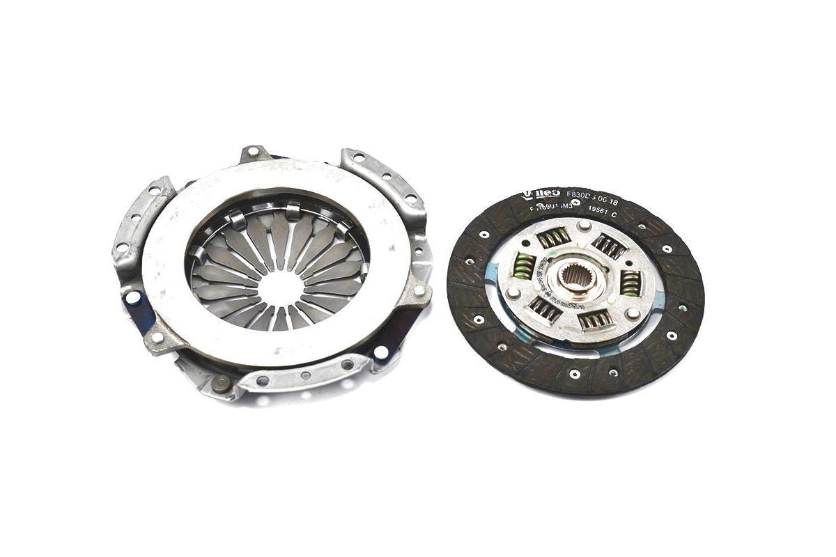 Комплект сцепления (d=180mm) + выжимной подшипник на Renault Clio II - Renault (Оригинал) - 302050453R