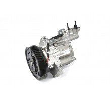 Компрессор кондиционера на Renault Dokker 2012- 1.5dCi+1.6 - Valeo (Франция) - VAL813256