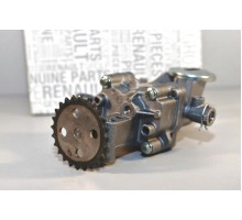 Маслянный насос на Renault Master II 98-2010 2.2+2.5 dCi - Renault (Оригинал) - 8200741642