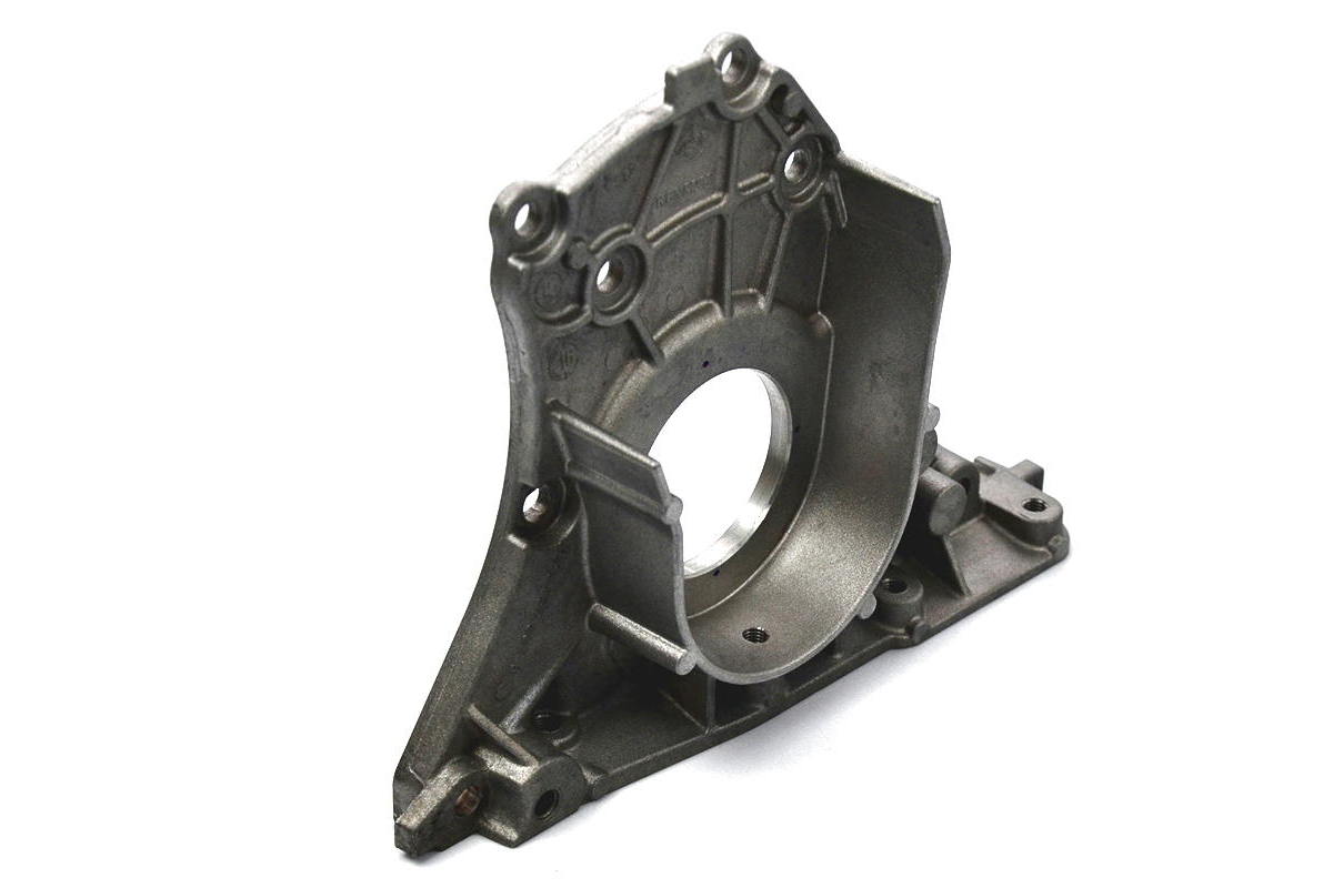 Передняя крышка блока цилиндров на Renault Trafic II 2001-2006 1.9dCi - Renault (Оригинал) - 82 00 183 179