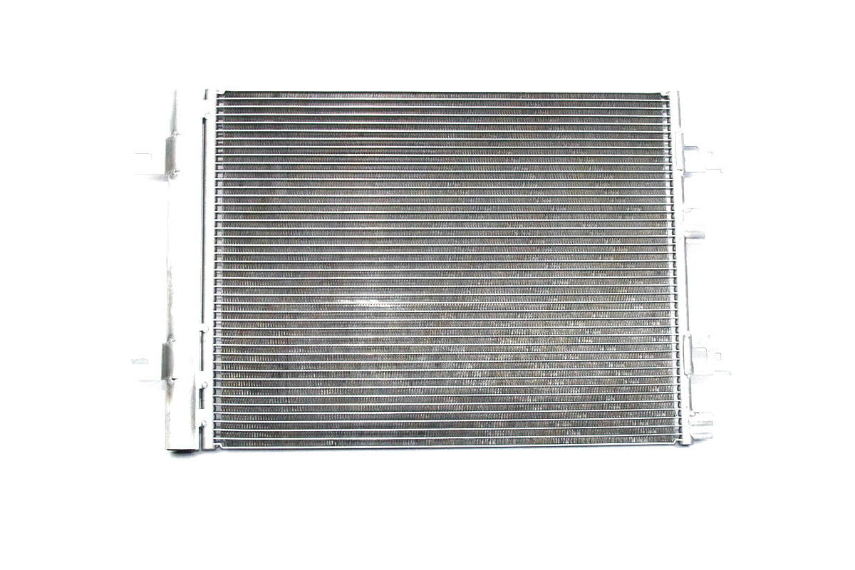 Радиатор кондиционера на Renault Logan I 2004-2012 1.5dCi+1.4+1.6 - Thermotec - CF20139-12B1