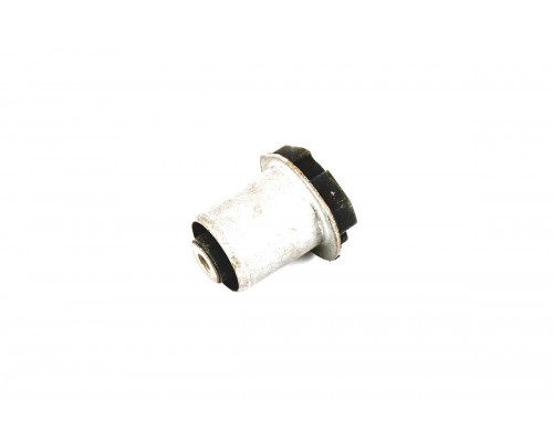 Сайлентблок задней балки на Renault Clio II 1998-2005- Renault (Оригинал) - 8200042594