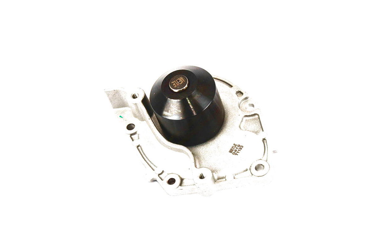 Водяной насос на Renault Trafic II 2001-2006 1.9dCi - Meyle - 16-132200004