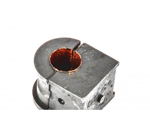 Втулка переднего стабилизатора d=22mm на Renault Trafic II 2001-2014 - Meyle - 6146150005
