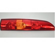 Задний фонарь (L, левый) дверь ляда на Renault Kangoo 2003-2008 Renault (Оригинал) 8200150619