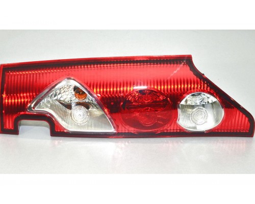 Задний фонарь (R, правый) две двери на Renault Kangoo II 2008-2012 Renault (Оригинал) 8200419952