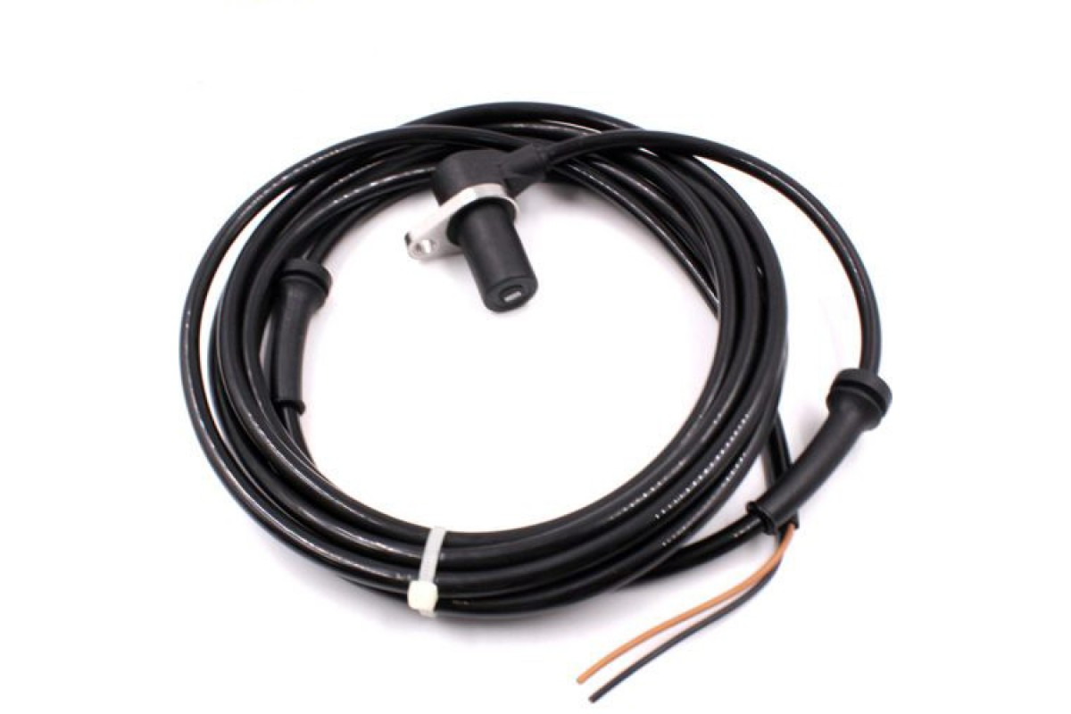 Датчик ABS передний MB Vito 638 1996-2003 6385420217/MG MAXGEAR (Польша)