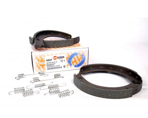 Колодки ручника (180x20, с пружинками) MB Vito 638 1996-2003 4247 AUTOTECHTEILE (Германия)