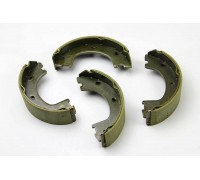 Колодки ручника (со сдвоенным колесом, с пружинками) MB Sprinter 906 2006- 4674.00 Remsa (Испания)