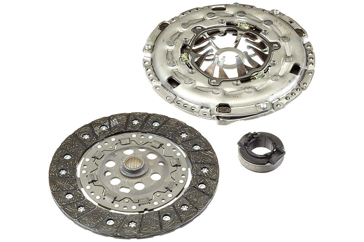 Комплект сцепления LuK (корзина, диск, выжимной) VW Transporter T5 1.9TDI 03- 826919 VALEO (Франция) Комплект сцепления LuK (корзина, диск, выжимной) VW Transporter T5 1.9TDI 03- 826919 VALEO (Франция)
