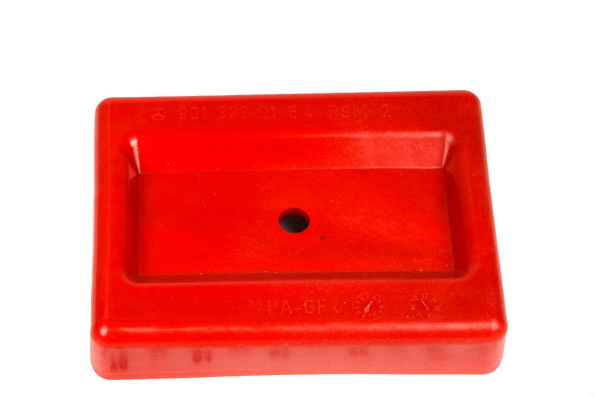Кронштейн подушки передней рессоры (правый, красный) VW LT 28-46 1996-2006 9013220184 MERCEDES (Оригинал, Германия)