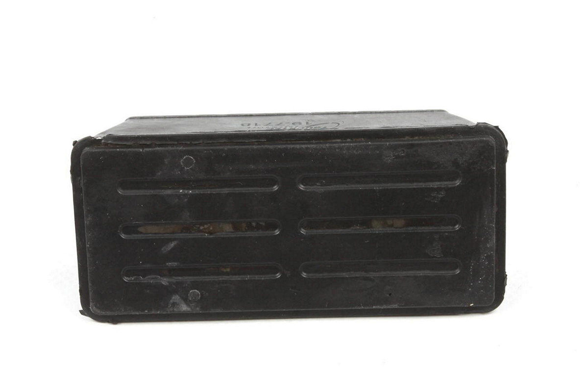 Подушка нижняя (правая) передней железной рессоры VW LT 28-46 1996-2006 02.30.407 TRUCKTEC (Германия) Подушка нижняя (правая) передней железной рессоры VW LT 28-46 1996-2006 02.30.407 TRUCKTEC (Германия)