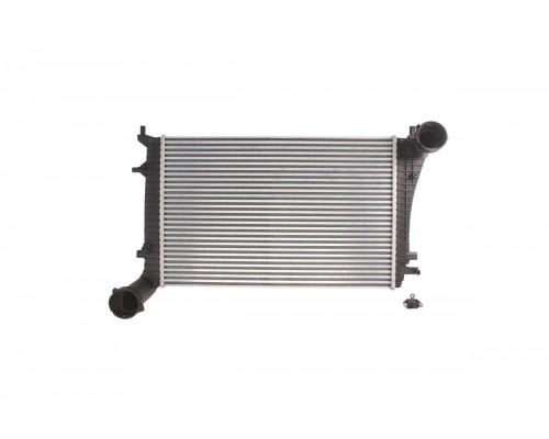 Радиатор интеркулера (двигатель BLS / BSU / BMM) VW Caddy III 1.9TDI / 2.0TDI 103kW 04-10 DAA010TT THERMOTEC (Польша)