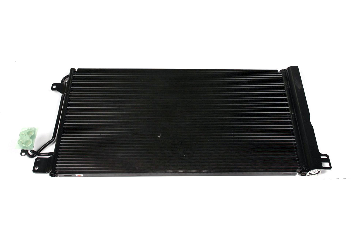 Радиатор кондиционера VW Transporter T5 1.9TDI / 2.5TDI / 2.0 (бензин) / 3.2 (бензин) 2003-2009 376300 KALE Радиатор кондиционера VW Transporter T5 1.9TDI / 2.5TDI / 2.0 (бензин) / 3.2 (бензин) 2003-2009 376300 KALE