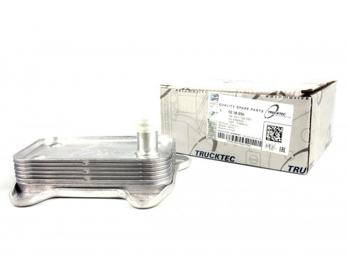 Радиатор масляный / теплообменник (двигатель OM646) MB Vito 639 2.2CDI 03- 02.18.050 TRUCKTEC (Германия)