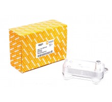 Радиатор масляный / теплообменник (двигатель OM646) MB Vito 639 2.2CDI 03- 1001821 AUTOTECHTEILE (Германия)