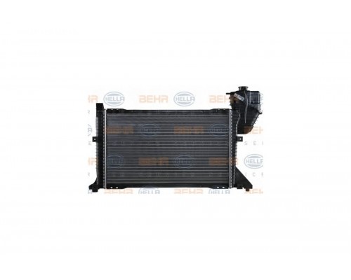 Радиатор охлаждения (МКПП) MB Sprinter 2.2CDI / 2.7CDI 1995-2006 8MK376722-261 HELLA (Германия)