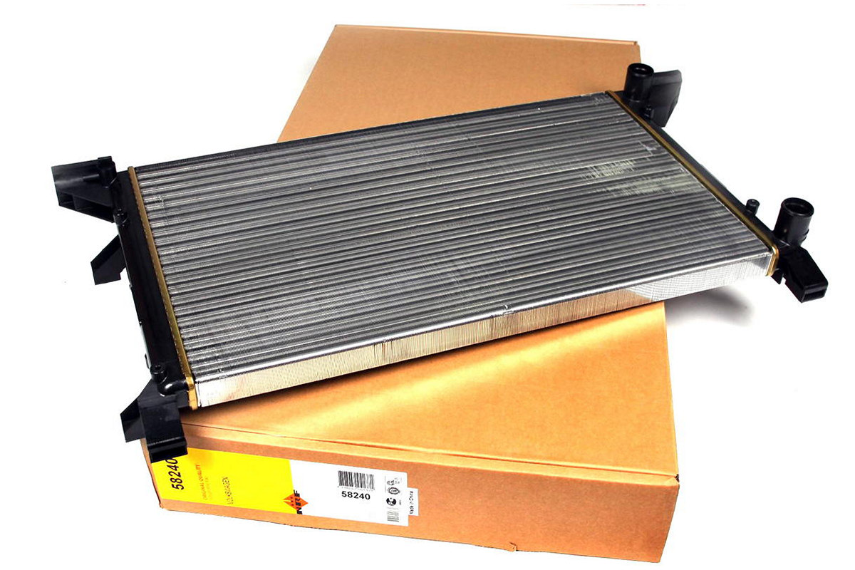 Радиатор охлаждения VW LT 1996-2006 58240 NRF (Нидерланды) Радиатор охлаждения VW LT 1996-2006 58240 NRF (Нидерланды)