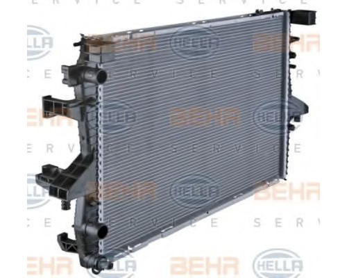 Радиатор охлаждения VW Transporter T5 1.9TDI / 2.0 / 3.2 (бензин) 2003-2015 8MK376719-181 HELLA (Германия)