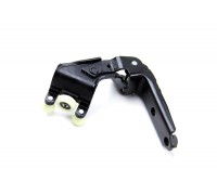 Ролик правой боковой двери средний (с кронштейном) VW Caddy III 2004-2015 2310009 METZGER (Германия)