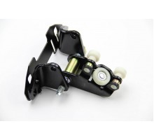 Ролик правой боковой двери средний (с кронштейном) VW Crafter 2006- 60-975-018 BSG (Турция)