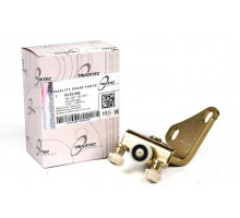 Ролик правой боковой двери верхний (с кронштейном) VW LT 1996-2006 02.53.085 TRUCKTEC (Германия)