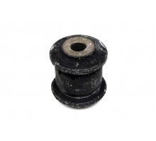 Сайлентблок переднего рычага передний VW Caddy III 04- 590236 HUTCHINSON (Франция)
