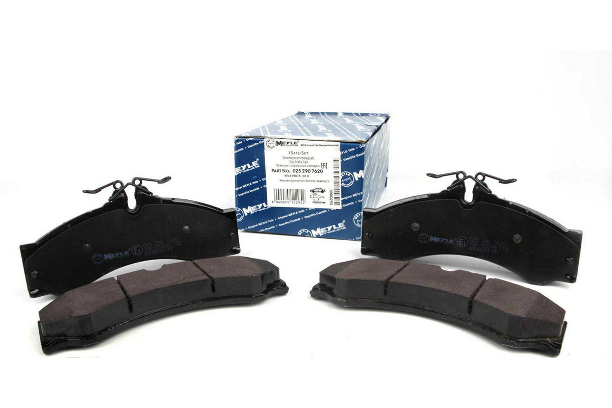 Тормозные колодки передние с датчиками (со сдвоенным колесом) VW LT 46 1996-2006 0252907620 MEYLE (Германия) Тормозные колодки передние с датчиками (со сдвоенным колесом) VW LT 46 1996-2006 0252907620 MEYLE (Германия)