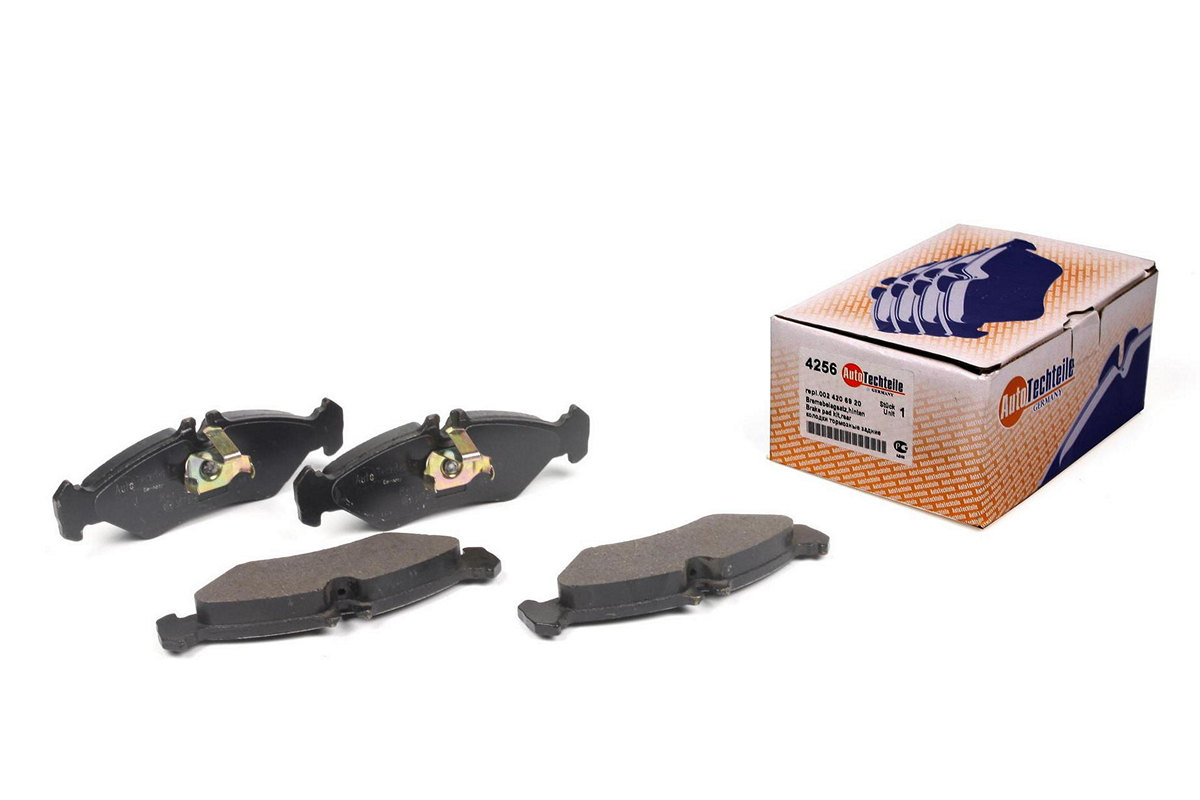 Тормозные колодки задние (141x50x17мм) VW LT 28-35 1996-2006 4256 AUTOTECHTEILE (Германия) Тормозные колодки задние (141x50x17мм) VW LT 28-35 1996-2006 4256 AUTOTECHTEILE (Германия)