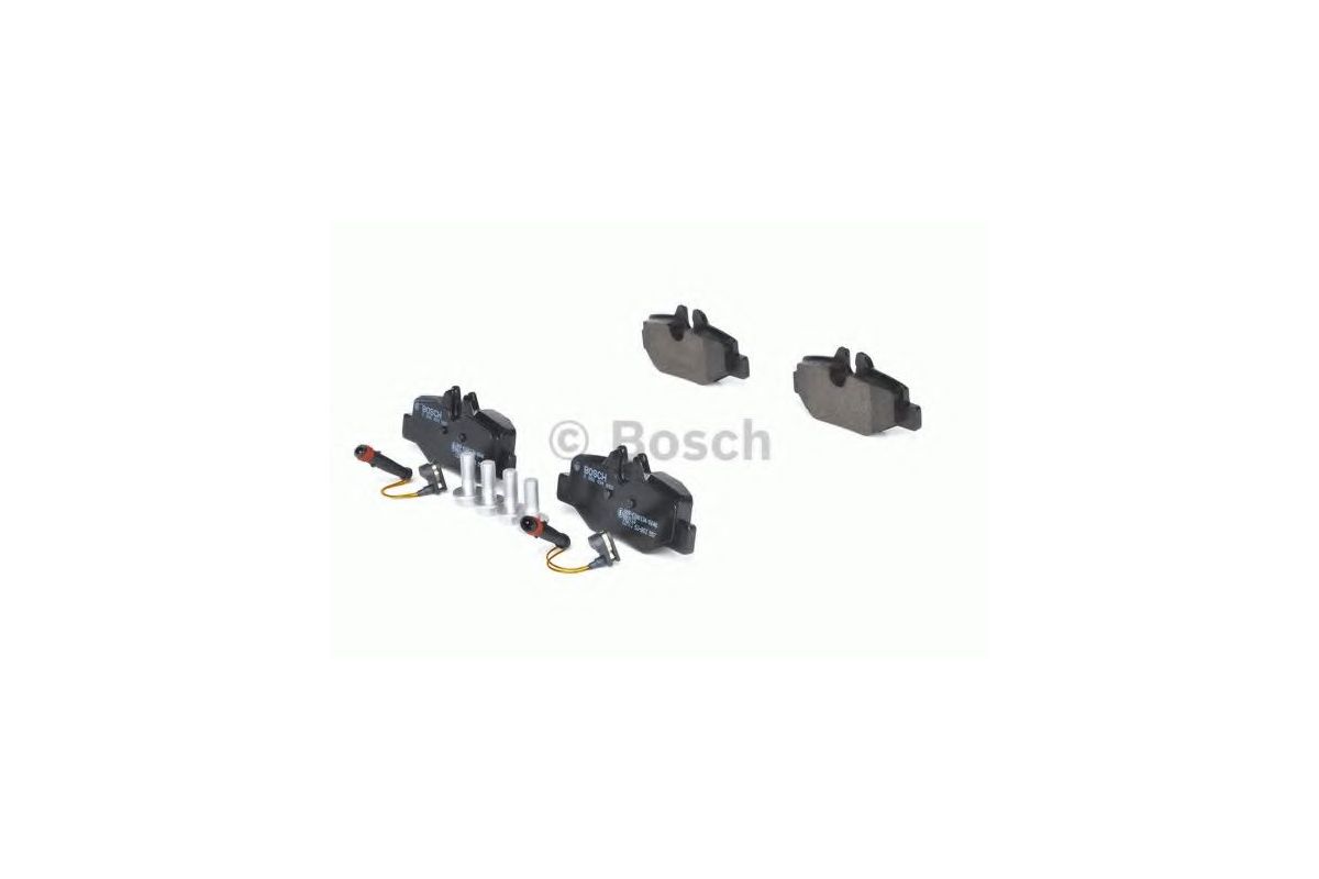 Тормозные колодки задние (с датчиком) MB Vito 639 2003- 0986494082 BOSCH (Германия) Тормозные колодки задние (с датчиком) MB Vito 639 2003- 0986494082 BOSCH (Германия)